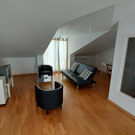 Urko Adosado 8 Personas 160 M2 De Terraza Y Piscina *